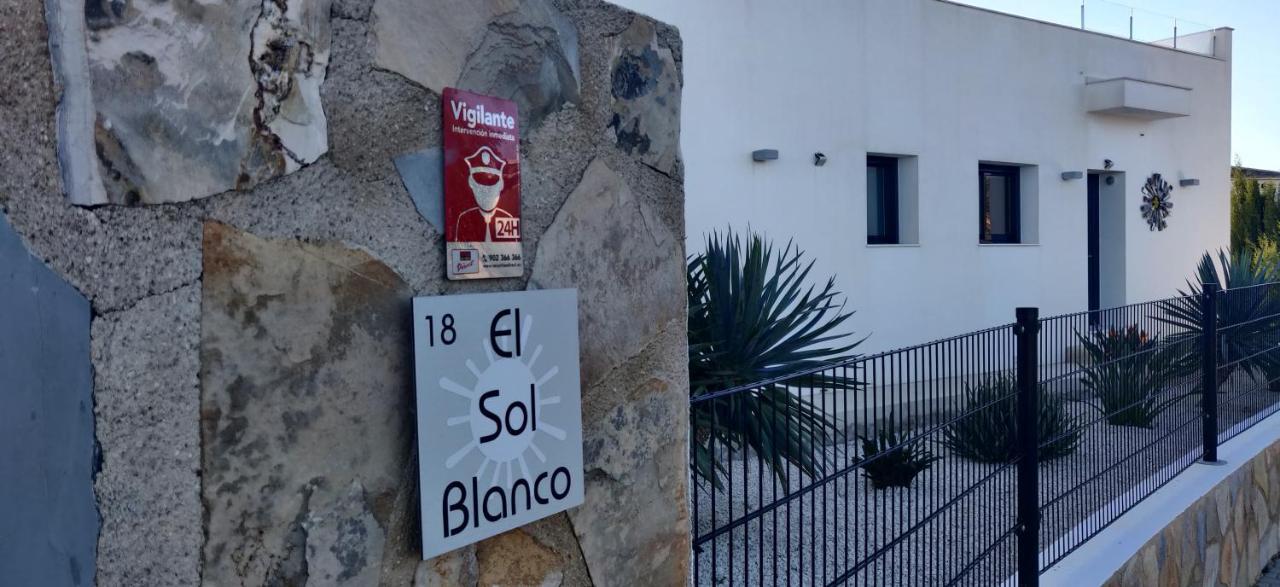 Vila El Sol Blanco Ráfol de Almunia Exteriér fotografie